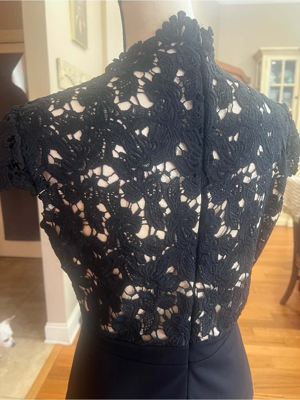 Black Lace Bodice Maxi Dress with Front Slit - Picture 6 of 8